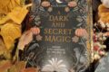 A Dark and Secret Magic di Wallis Kinney